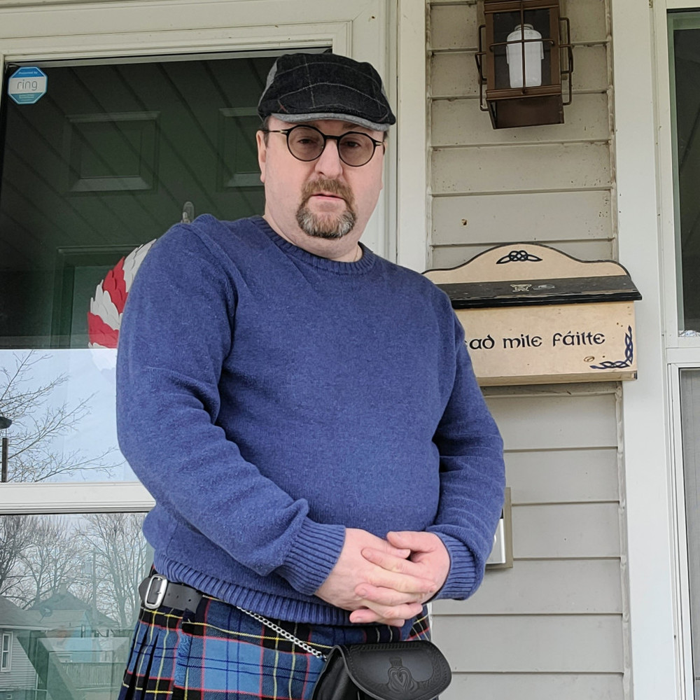 Meet your Posher, Posh